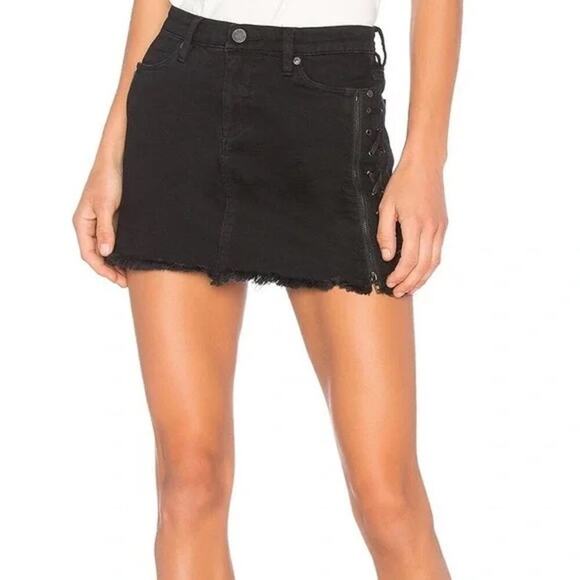 BlankNYC Black Lace-Up Denim Mini Skirt Moto Edgy Zipper Raw Hem Y2K Grunge 24 - Picture 1 of 8